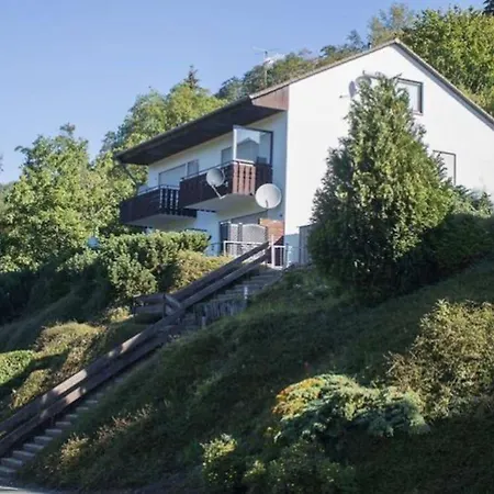 Mit Grosser Sonnenterrasse