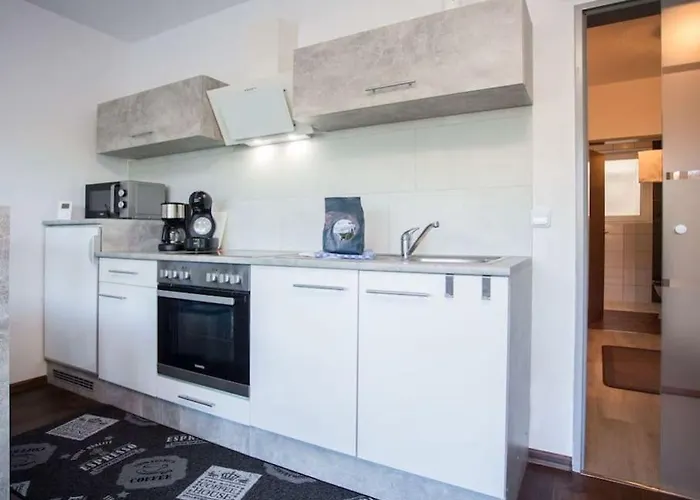 Mit Grosser Sonnenterrasse Διαμέρισμα